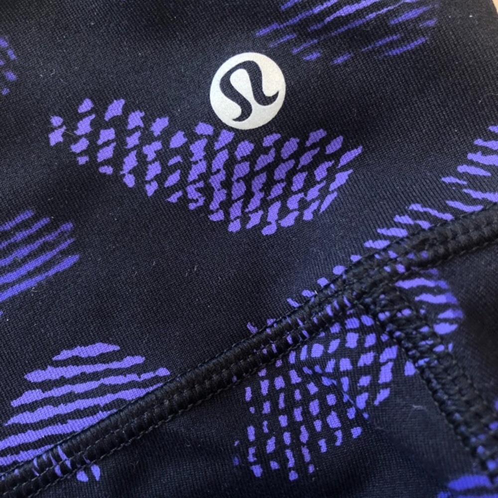 Lululemon leggings Wunder Under Pants size 4. - Picture 2 of 4